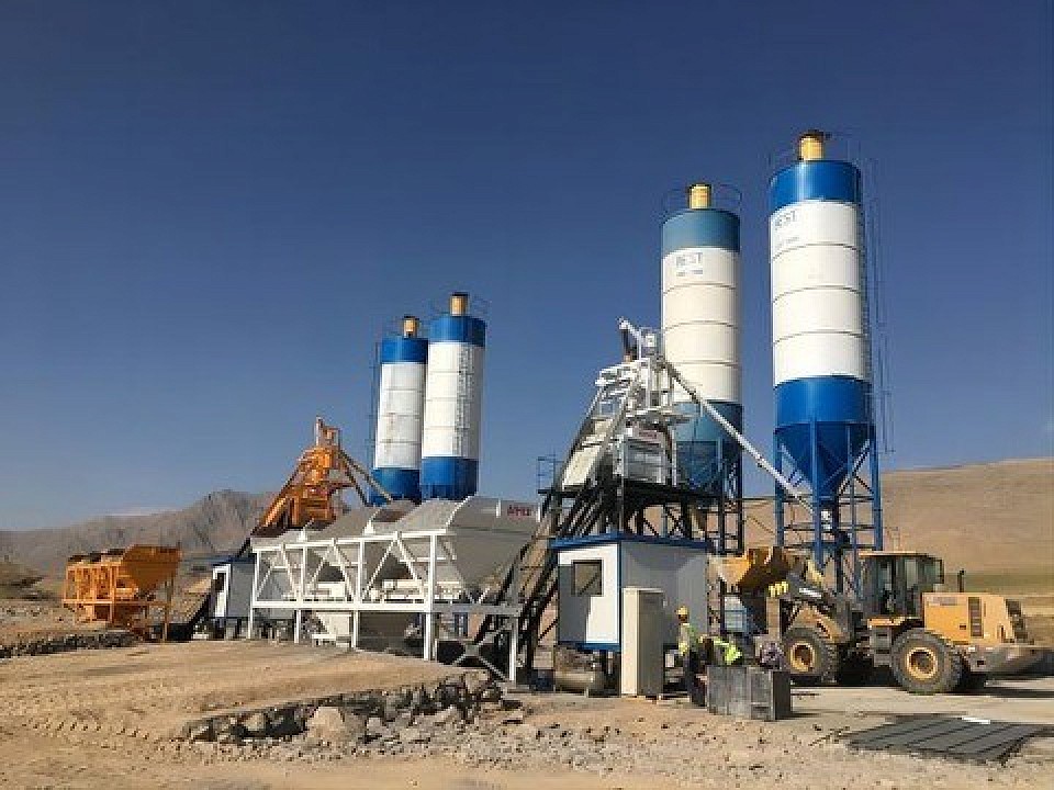 small concrete batch plant
